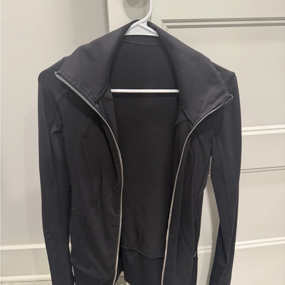 Lululemon black jacket